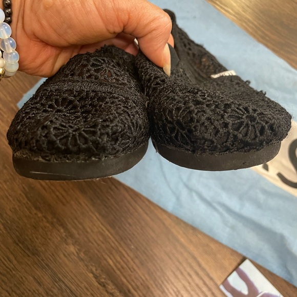 TOMS black crocheted espadrilles, size 6.5, GUC. - Picture 5 of 9